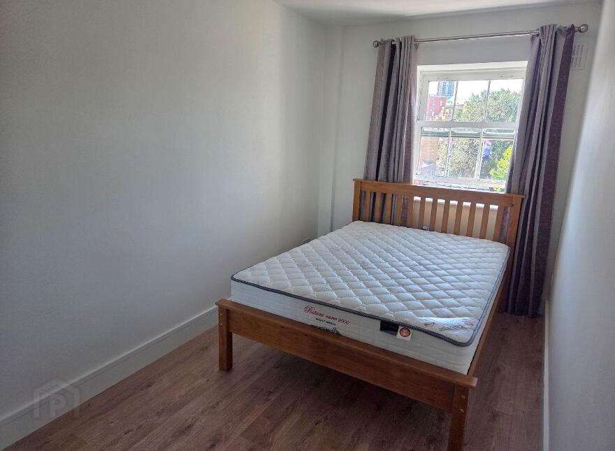 Apartment 200 The Spinnaker Smithfield, Smithfield, D07V079