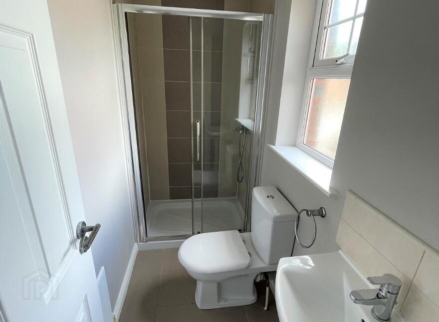 Apt 5 Ormiston Villas ( 1B), 474 Upper Newtownards Road, Ballyhackamore, Belfast, BT4 3GZ