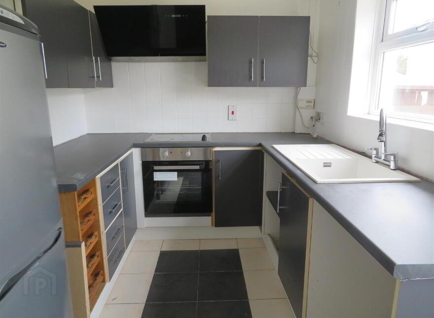 38 Ardboe Drive, Lurgan