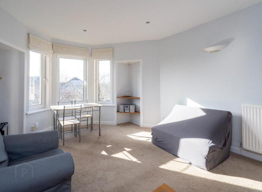 16 Gosford Place, Edinburgh, EH6 4BJ
