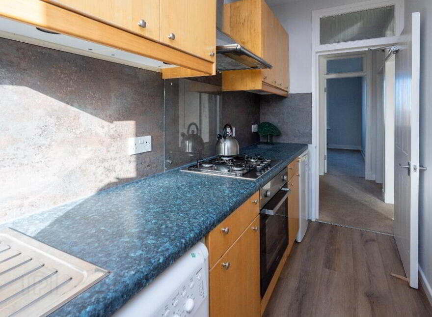 16 Gosford Place, Edinburgh, EH6 4BJ