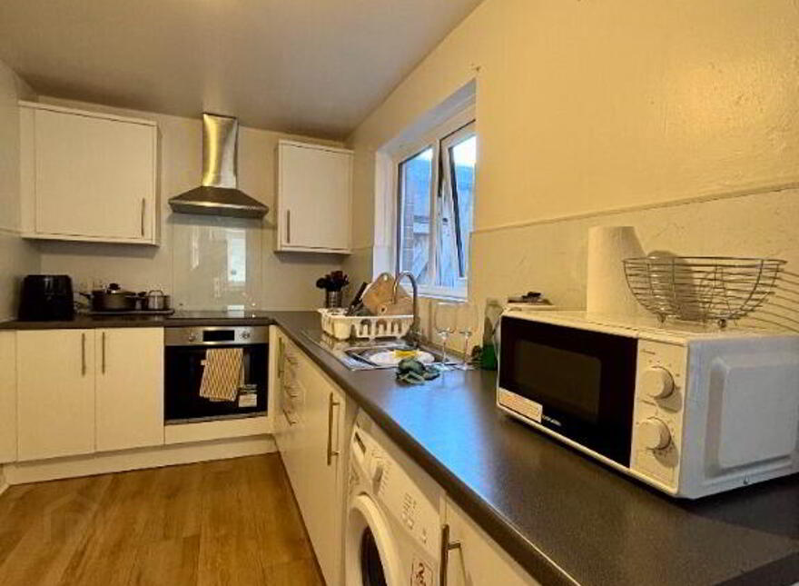 120 Beersbridge Road, Belfast, BT5 4RX