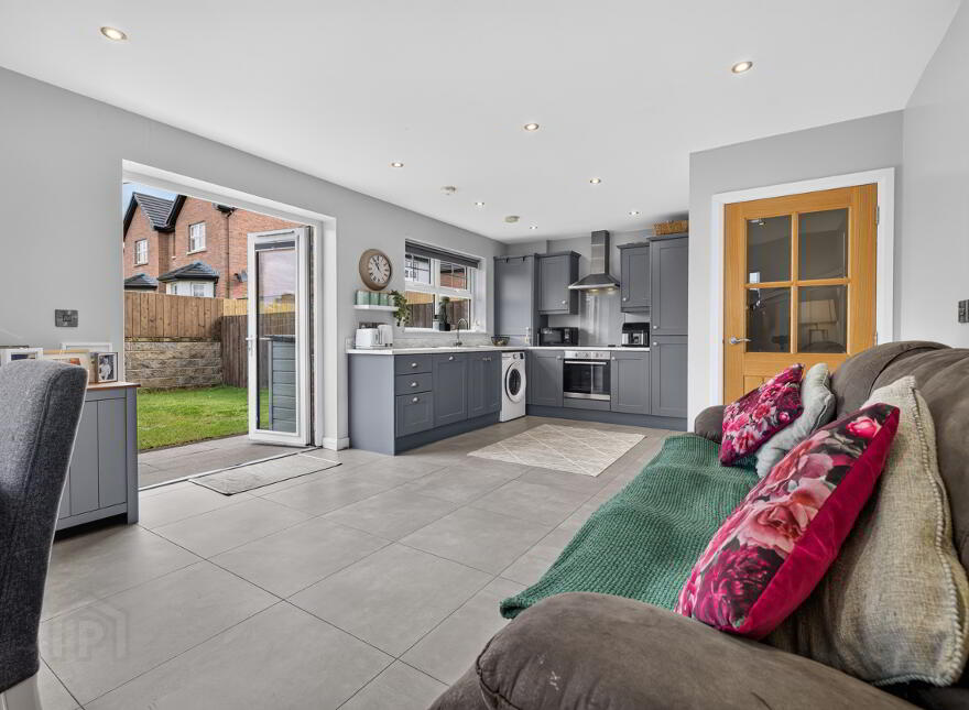 27 Park View, Ballymena, BT43 6FR