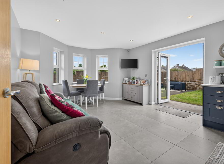 27 Park View, Ballymena, BT43 6FR