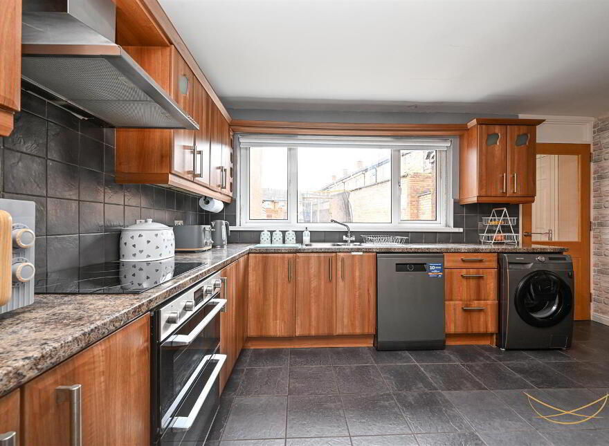 3 Mackey Street, Belfast, BT15 2LJ