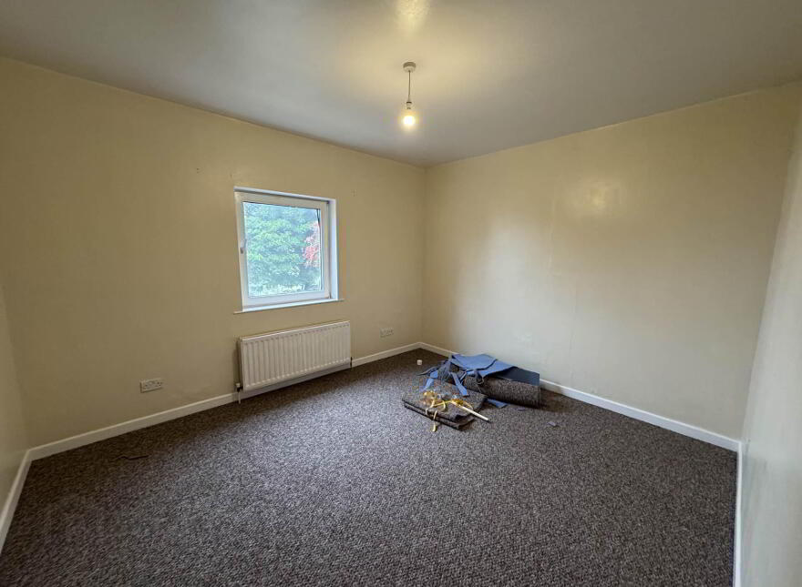32 Sallagh Road, Larne, BT40 2NE