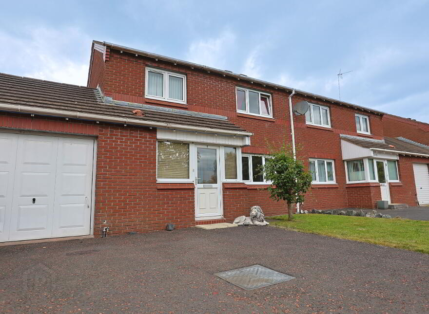 8 Clendinning Drive, Portadown, Craigavon, BT62 3WH photo