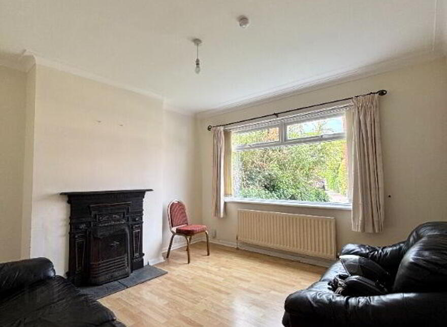 19 Lenaghan Crescent, Belfast, BT8 7JE