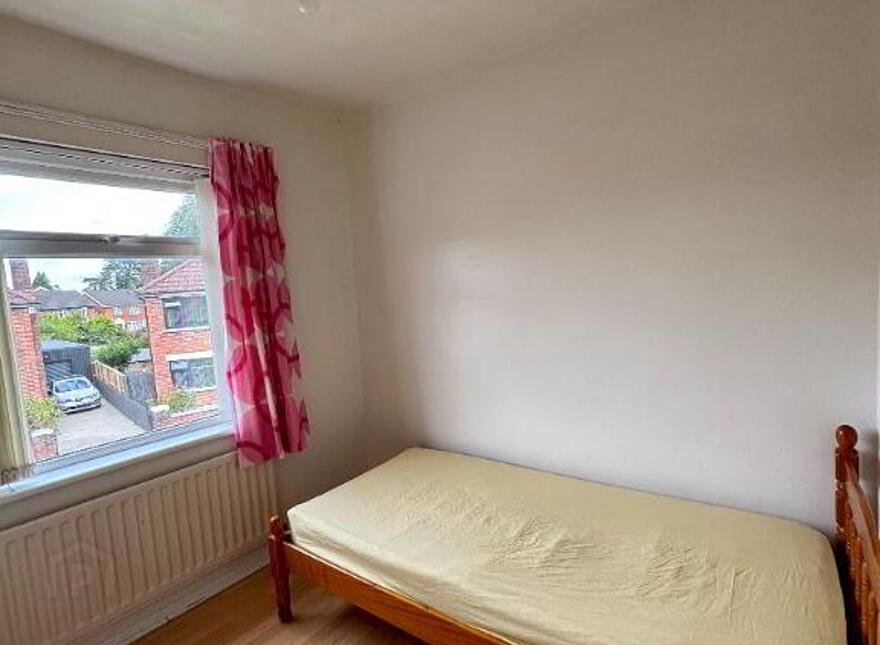 19 Lenaghan Crescent, Belfast, BT8 7JE