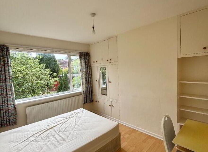19 Lenaghan Crescent, Belfast, BT8 7JE