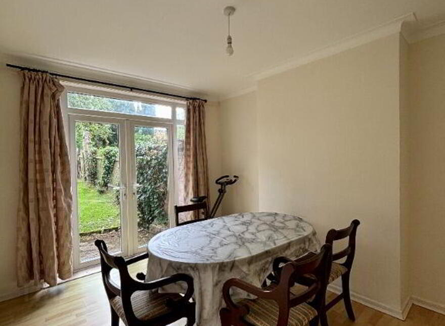 19 Lenaghan Crescent, Belfast, BT8 7JE