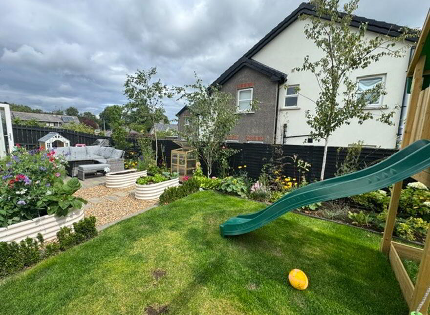 5 Leafield Gardens, Ballycarry, BT38 9FE
