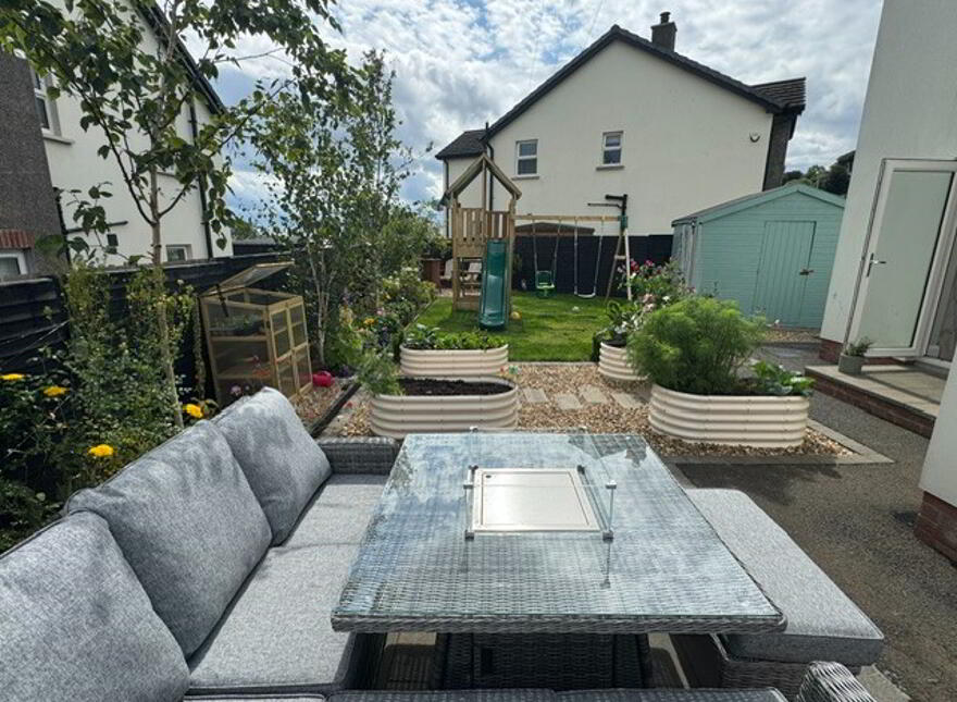 5 Leafield Gardens, Ballycarry, BT38 9FE