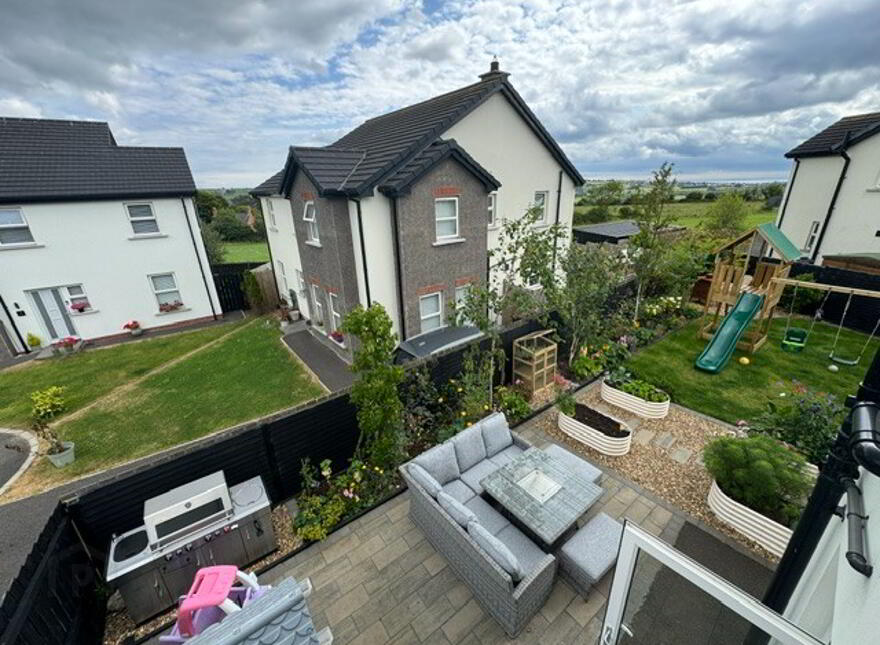 5 Leafield Gardens, Ballycarry, BT38 9FE
