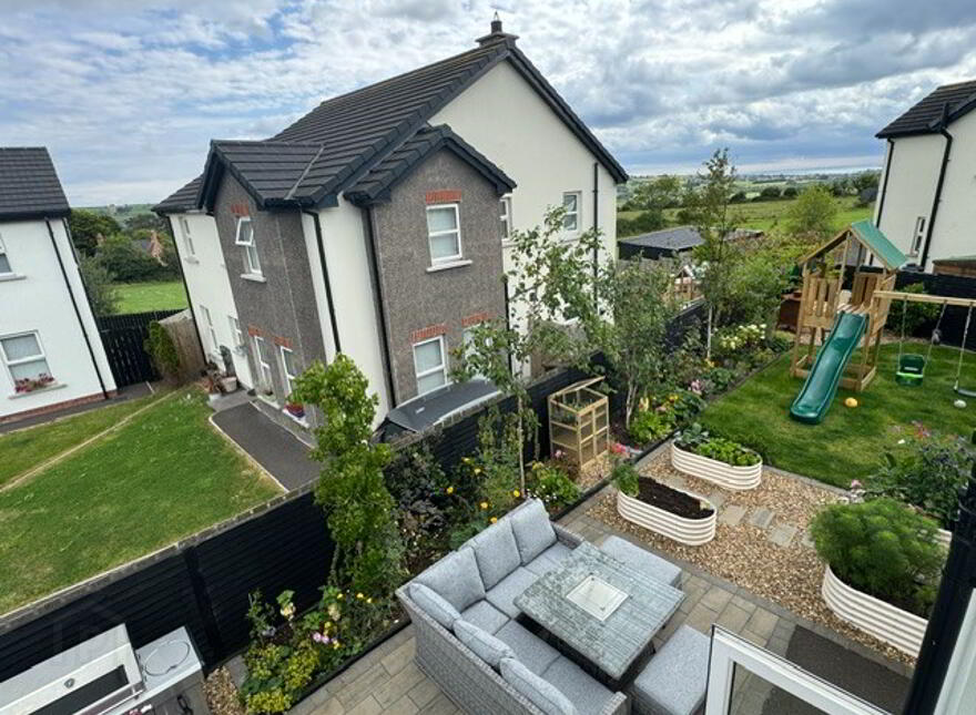 5 Leafield Gardens, Ballycarry, BT38 9FE