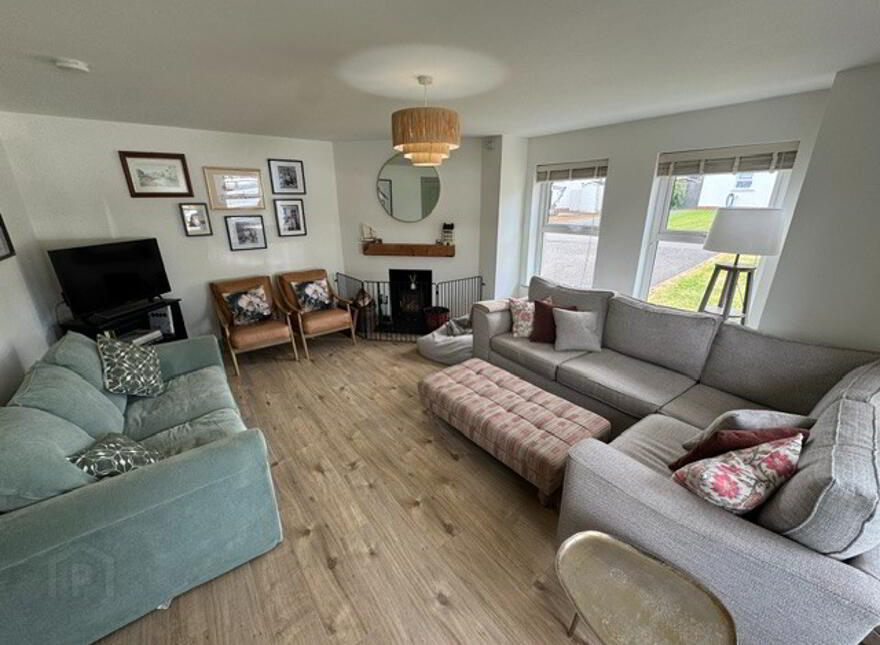 5 Leafield Gardens, Ballycarry, BT38 9FE