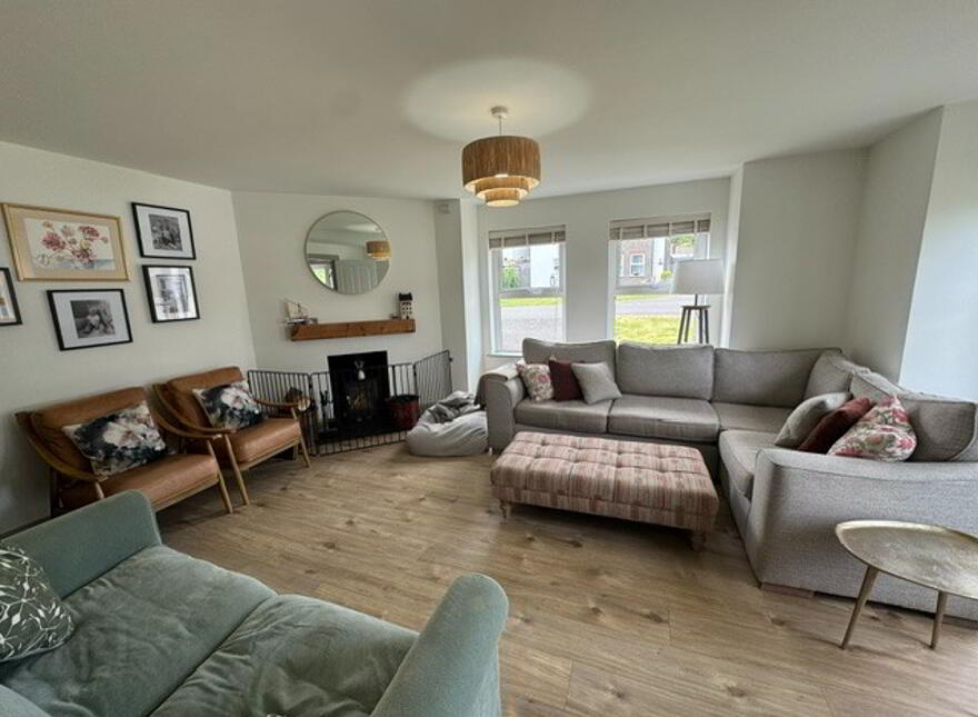 5 Leafield Gardens, Ballycarry, BT38 9FE