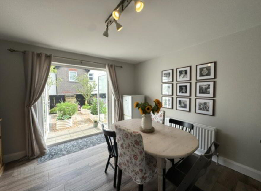5 Leafield Gardens, Ballycarry, BT38 9FE