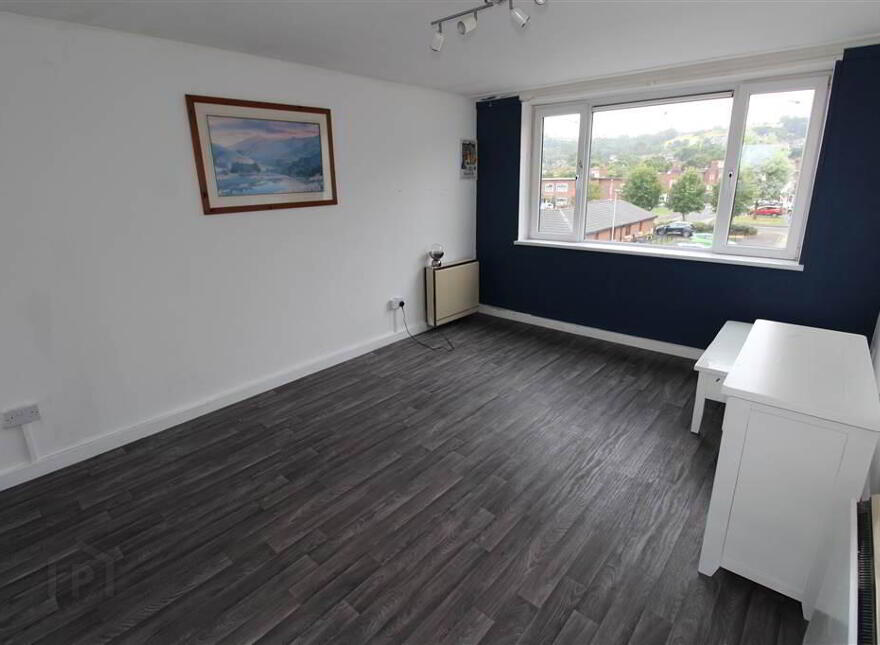 6F Cappagh Gardens, Cregagh, Belfast, BT6 0ET