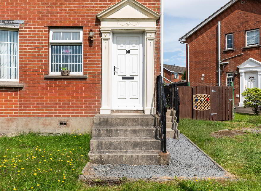 5b Windrush Avenue, Four Winds, Belfast, BT8 6LY