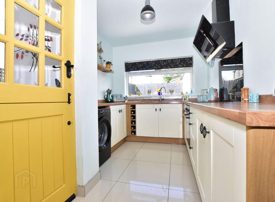 152 Shore Road, Ballyhalbert, BT22 1BH