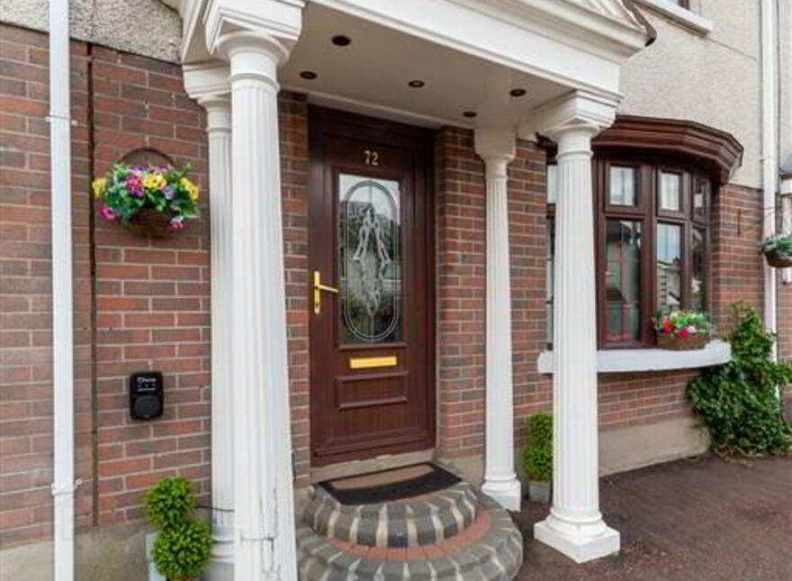 72 Lagmore Meadows, Dunmurry, Belfast, BT17 0TH