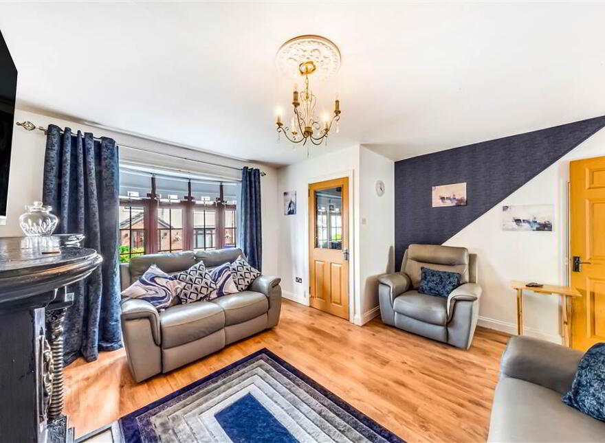 72 Lagmore Meadows, Dunmurry, Belfast, BT17 0TH