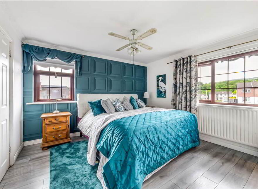 72 Lagmore Meadows, Dunmurry, Belfast, BT17 0TH