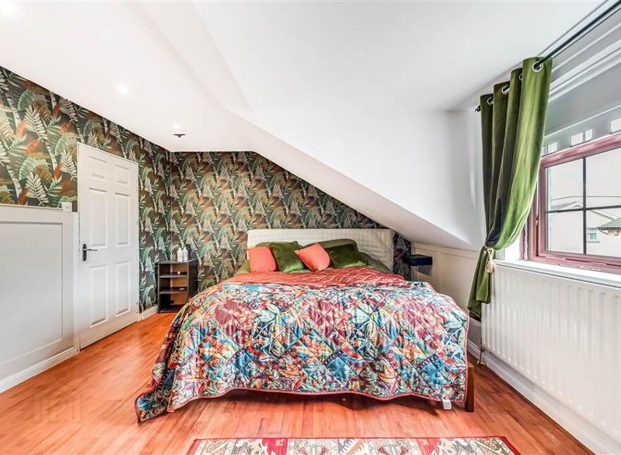 72 Lagmore Meadows, Dunmurry, Belfast, BT17 0TH