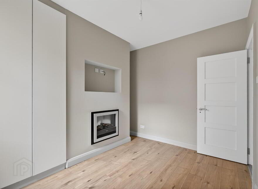 26 Meadowbank Place, Belfast, BT9 7FF