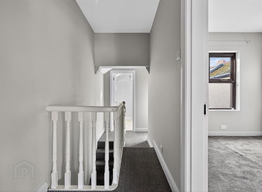 26 Meadowbank Place, Belfast, BT9 7FF