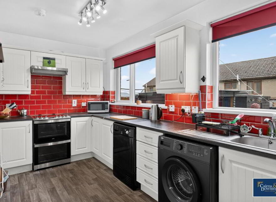 15 Wallace Park, Dromore, BT25 1PW