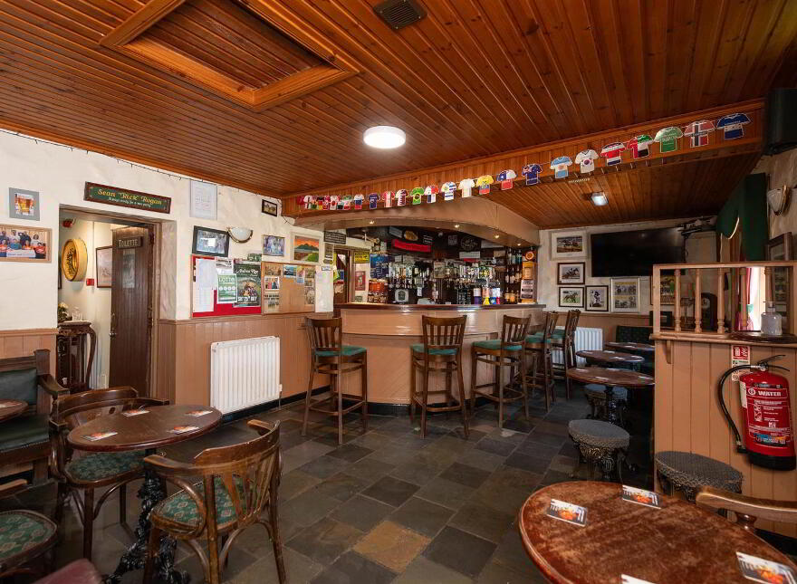 Minerstown Tavern, 68 Minerstown Road, Downpatrick, BT30 8LS