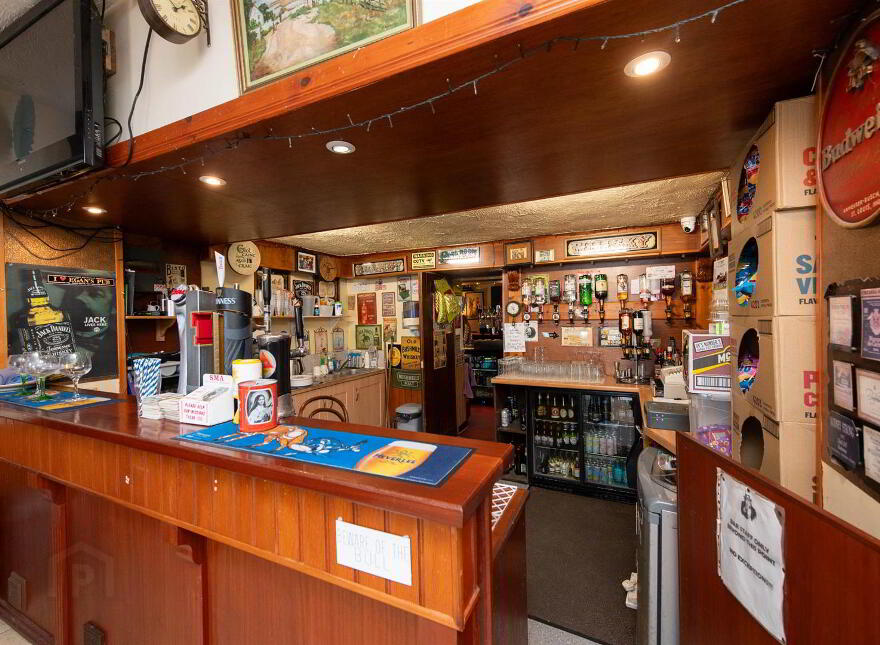 Minerstown Tavern, 68 Minerstown Road, Downpatrick, BT30 8LS