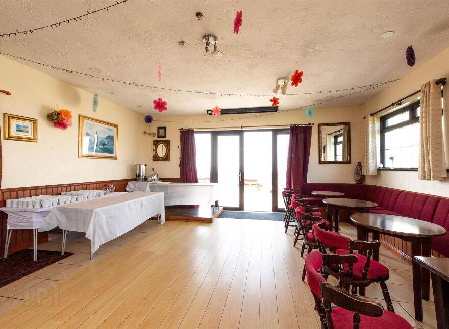 Minerstown Tavern, 68 Minerstown Road, Downpatrick, BT30 8LS