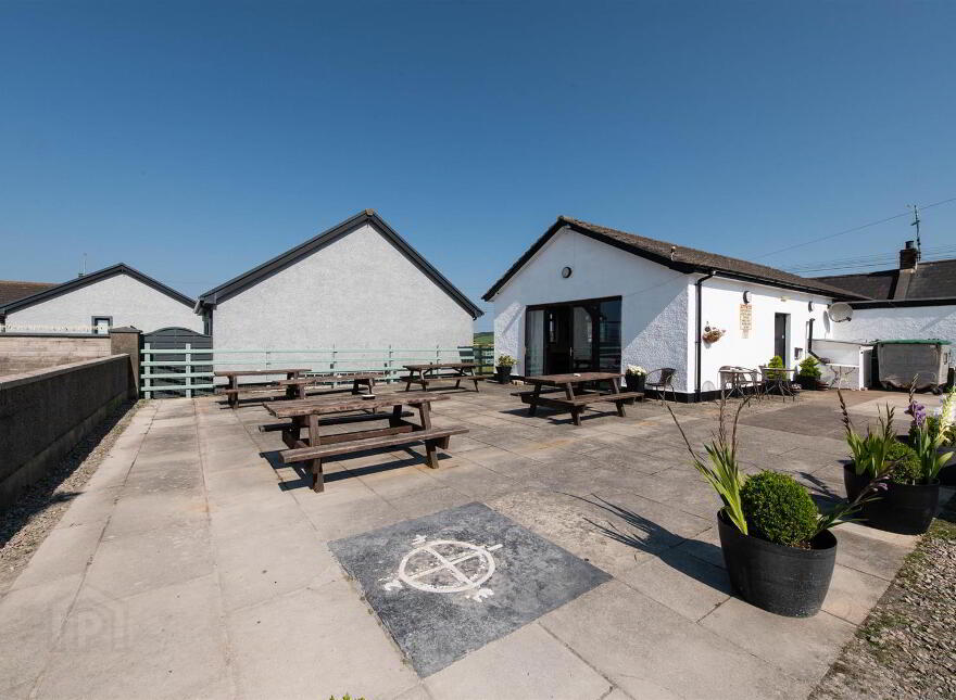 Minerstown Tavern, 68 Minerstown Road, Downpatrick, BT30 8LS