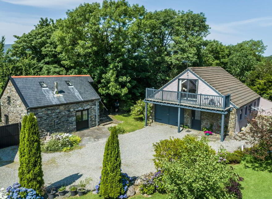 Lazy Acre, Shandrum Beg, Bantry, P75TX84