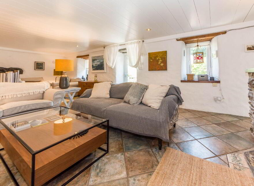Lazy Acre, Shandrum Beg, Bantry, P75TX84