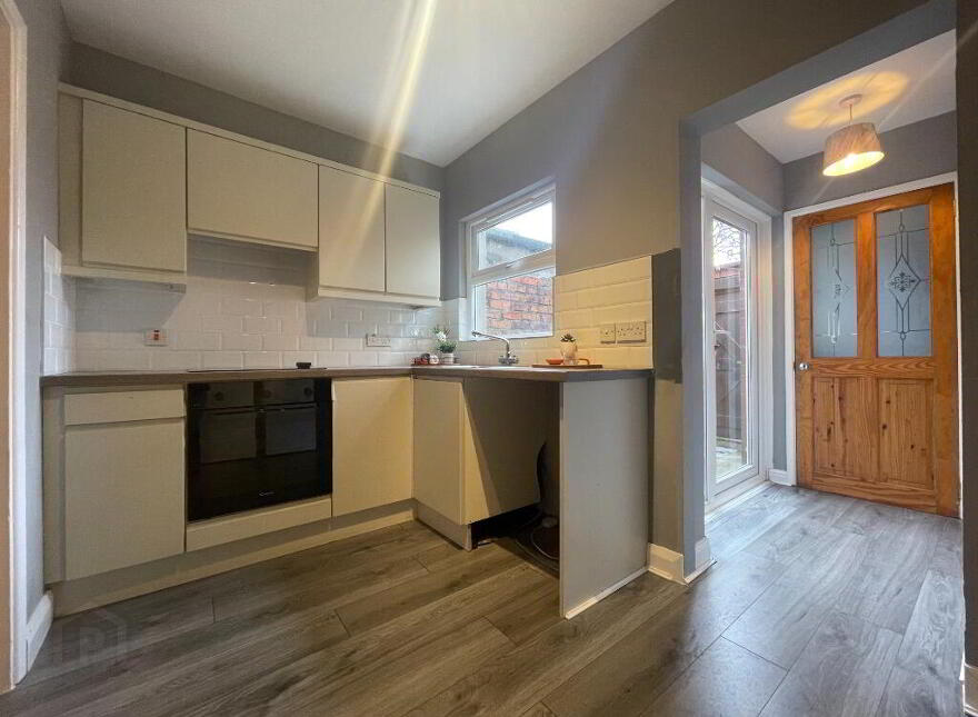 39 Flora Street, Belfast, BT5 4SN