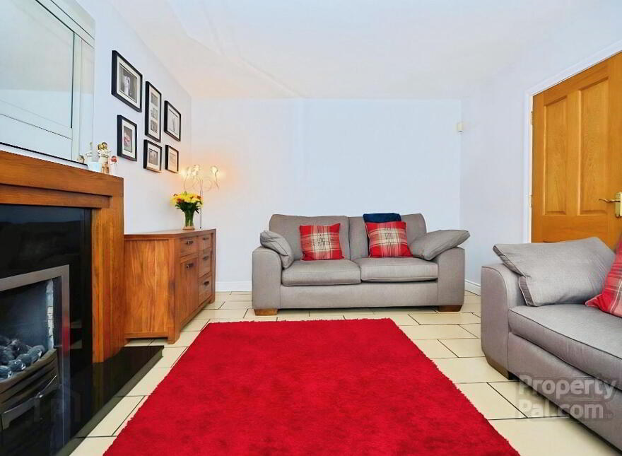 3 Mornington View, Lisburn, BT28 2WS