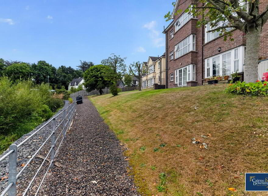 26 Cambric Court, Dromore, BT25 1TH