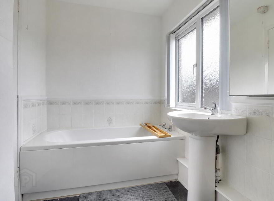 18 Dromena Gardens, Newtownards, BT23 4PX