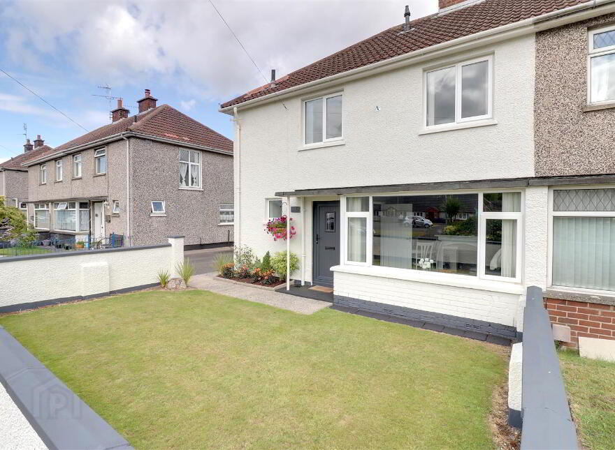 18 Dromena Gardens, Newtownards, BT23 4PX