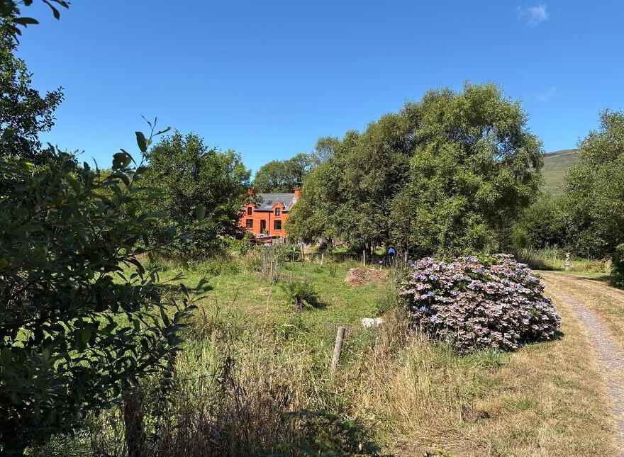 Liss Lower, Castlecove, V93X2X9