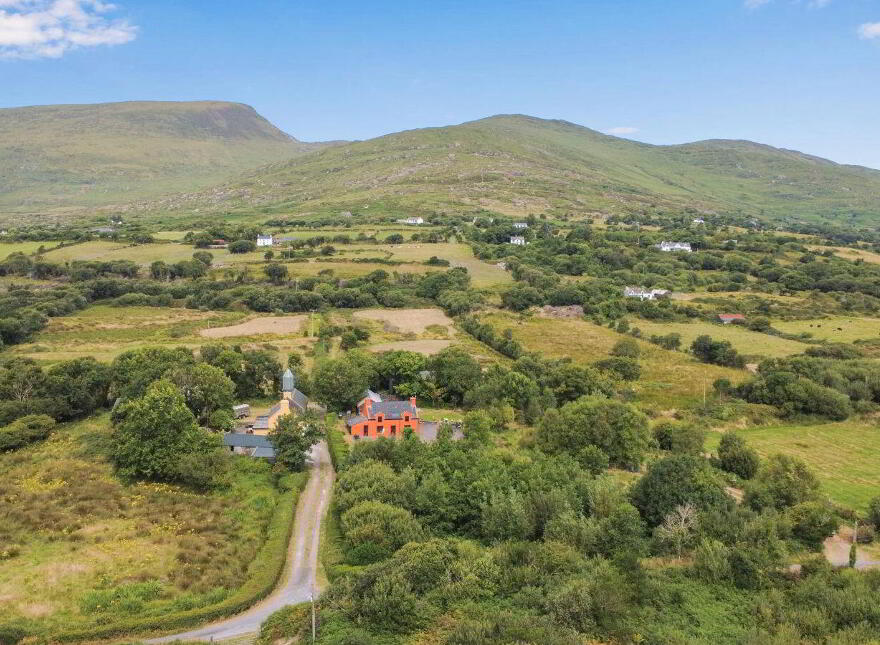 Liss Lower, Castlecove, V93X2X9