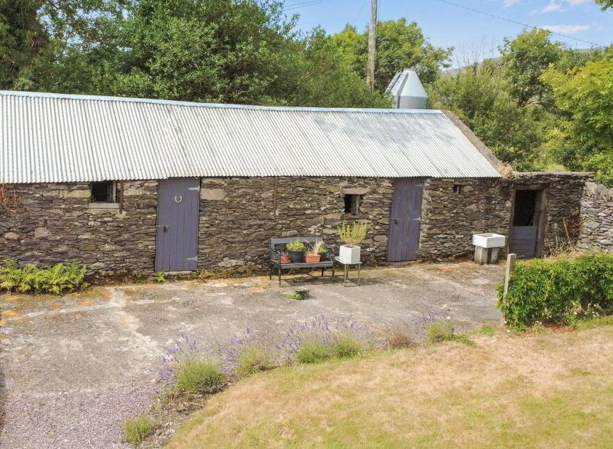 Liss Lower, Castlecove, V93X2X9