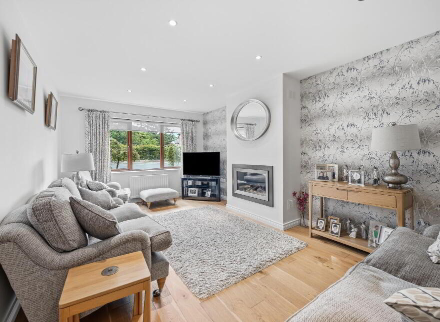 2 Knockvale Grove, Belfast, BT5 6HL