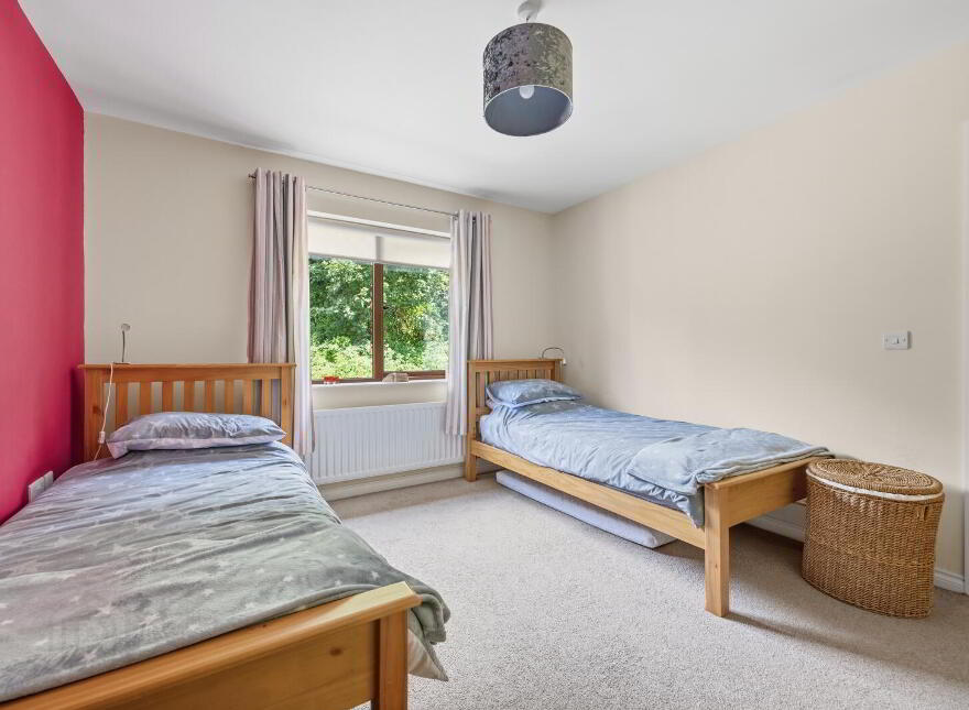 2 Knockvale Grove, Belfast, BT5 6HL