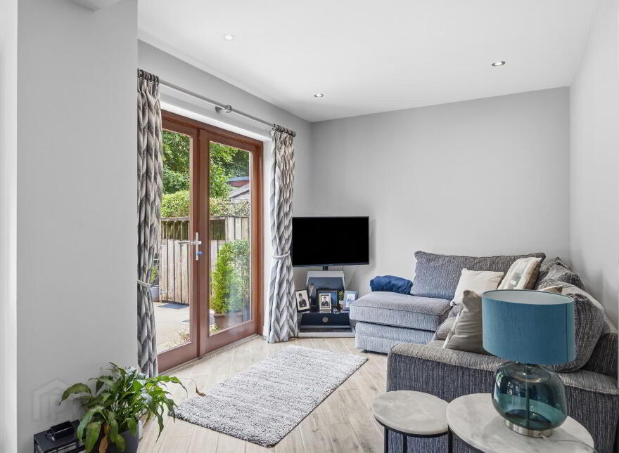 2 Knockvale Grove, Belfast, BT5 6HL