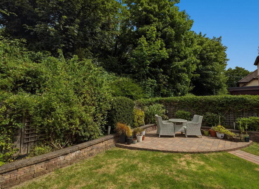2 Knockvale Grove, Belfast, BT5 6HL